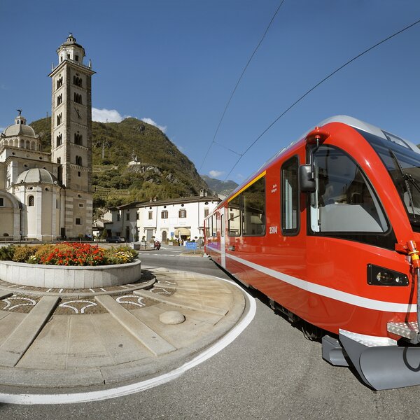 Trenino Rosso Del Bernina E Basilica Della Madonna Di Tirano   Ph. Ivan Previsdomini